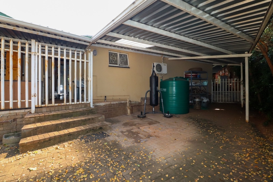 4 Bedroom Property for Sale in Flamwood North West